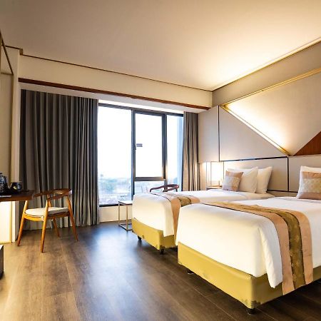 Rayz Umm Hotel Malang Esterno foto