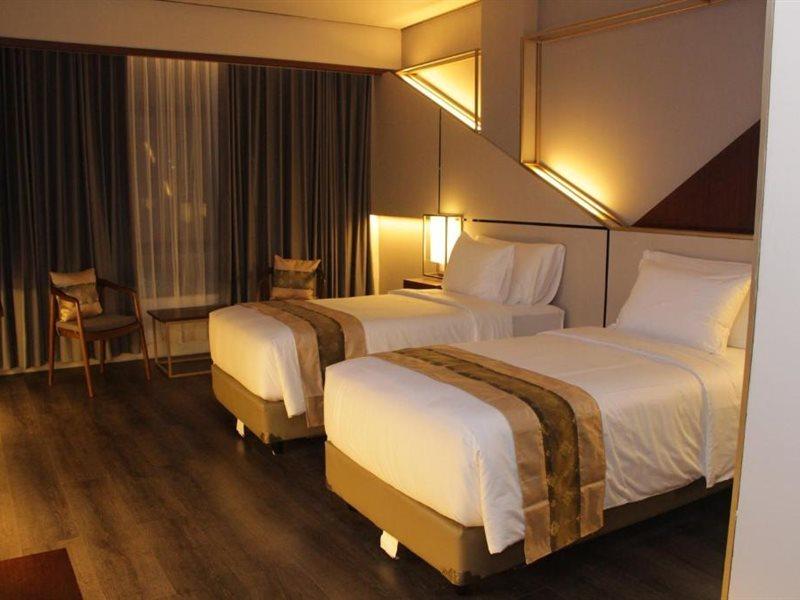Rayz Umm Hotel Malang Esterno foto